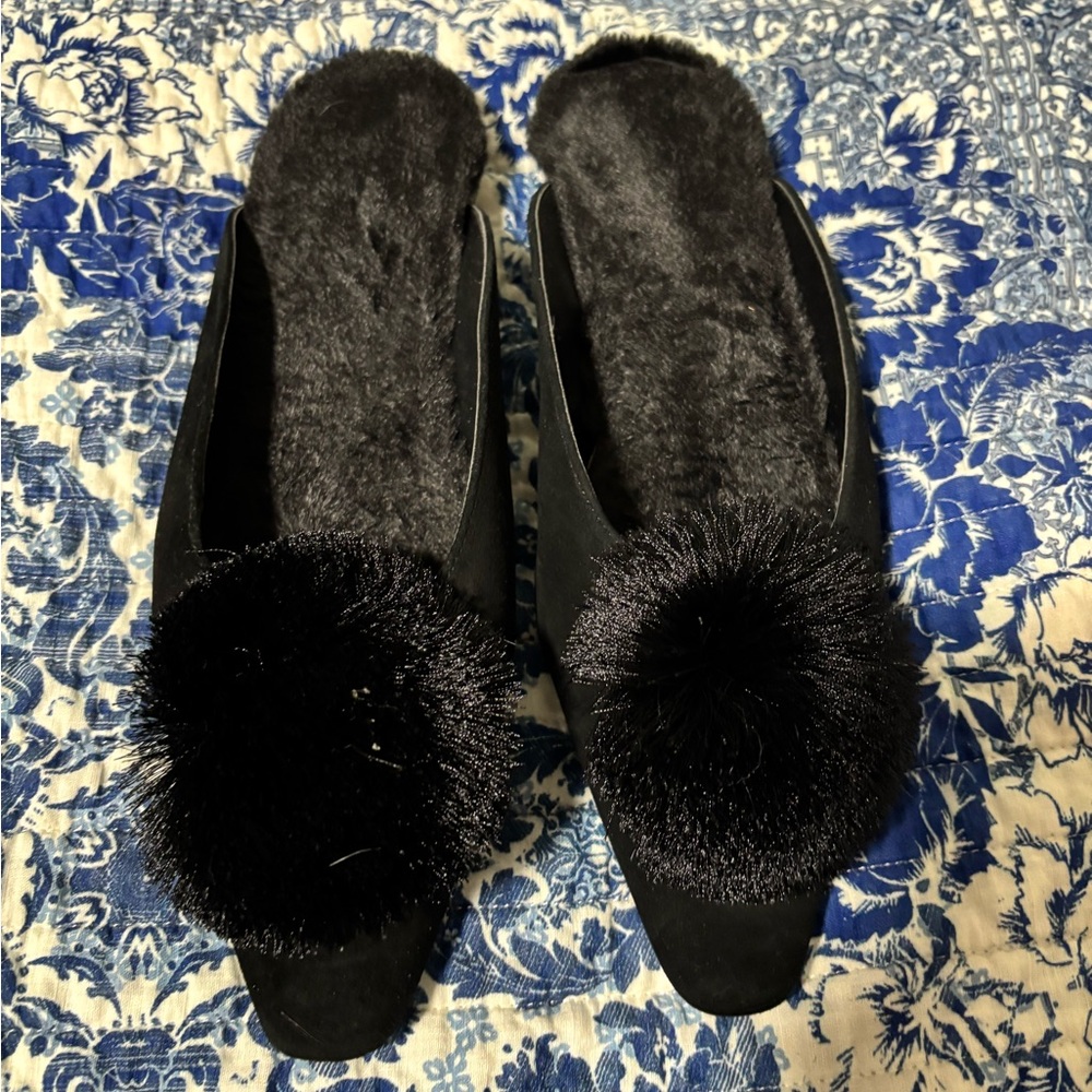 Chico’s black mules size 9